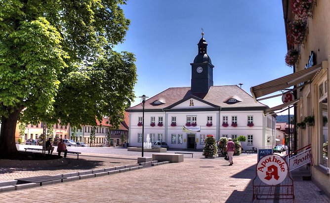Rathaus von Bad Frankenhausen (Foto: Stadtverwaltung Bad Frankenhausen) Rathaus von Bad Frankenhausen (Foto: Stadtverwaltung Bad Frankenhausen)