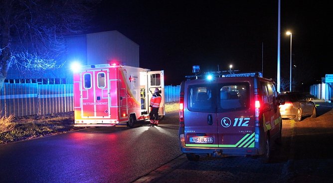 Brand in einer Fabrikhalle (Foto: S.Dietzel) Brand in einer Fabrikhalle (Foto: S.Dietzel)