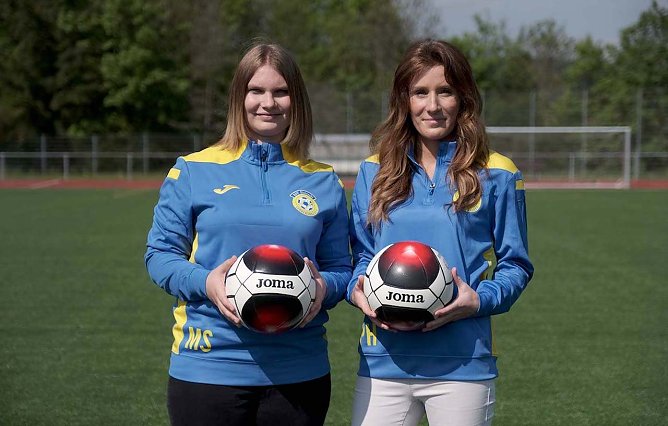 v.l.Isabel Wallert, Anna Woitas (Foto: Jens Ortschig)