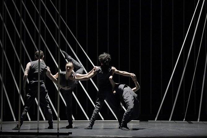 Compagnie Ballett Trier, "Rituale" (Foto: Bettina Stöß) Compagnie Ballett Trier, "Rituale" (Foto: Bettina Stöß)