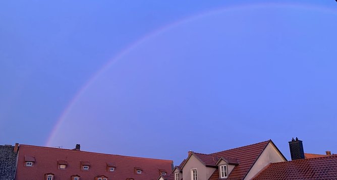 Regenbogen nach dem Gewitter gestern Abend (Foto: emw)