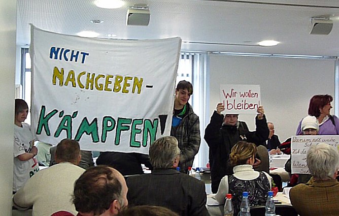 Demo im Kreistag (Foto: Karl-Heinz Herrmann)