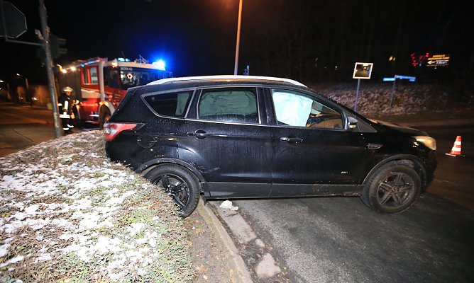 Unfall in Sondershausen (Foto: S.Dietzel) Unfall in Sondershausen (Foto: S.Dietzel)