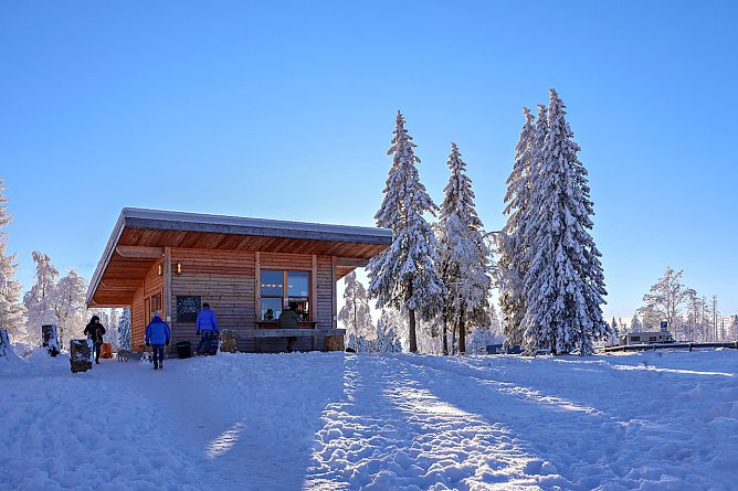 Wintertraum bei Gl&uuml;hwein und Schnee (Foto: Kerstin G&ouml;thel)