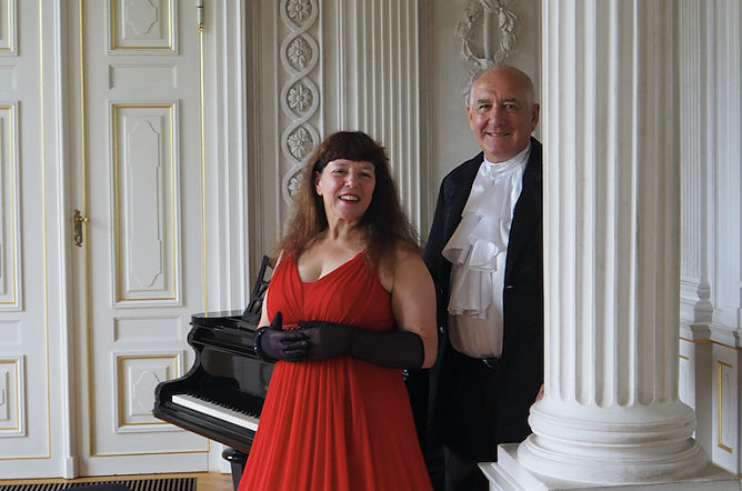 Duo "con emozione" (Foto: Theater Nordhausen) Duo "con emozione" (Foto: Theater Nordhausen)