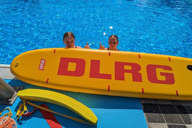 Projektwoche Lebensretter der Regelschule am Franzberg, im Bergbad Sonnenblick (Foto: Janine Skara)