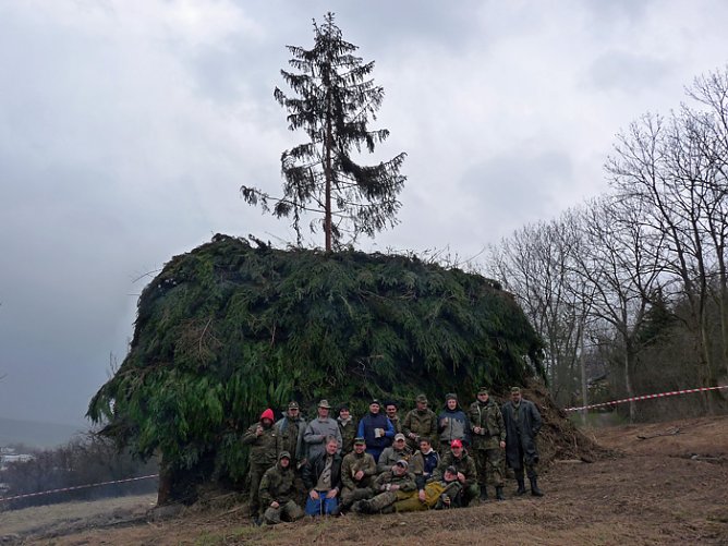 Osterfeuer Bebra (Foto: Karl-Heinz Herrmann) Osterfeuer Bebra (Foto: Karl-Heinz Herrmann)