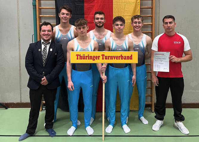 Die Turner des SV Gl&uuml;ckauf beim Bundespokal in Phillipsburg (Foto: S. Angelstein)