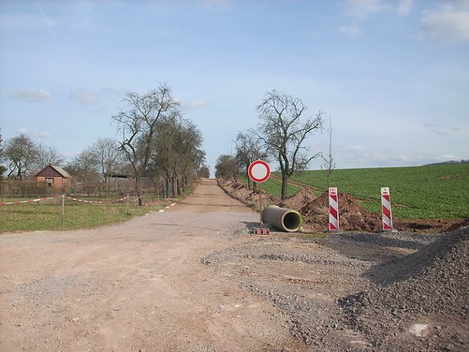Bau der Zwetschgenallee (Foto: Karl-Heinz Herrmann)