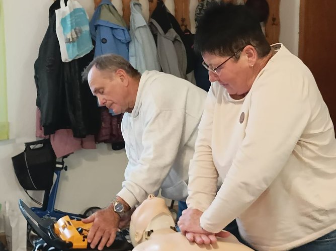 in der Seniorengruppe vom WB 4 in Sondershausen (Foto: THomas Leipold) in der Seniorengruppe vom WB 4 in Sondershausen (Foto: THomas Leipold)