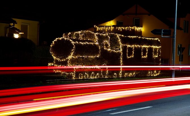 Strahlender Dampfzug in Niedersachswerfen (Foto: Ringo Rüger aus Nordhausen) Strahlender Dampfzug in Niedersachswerfen (Foto: Ringo Rüger aus Nordhausen)