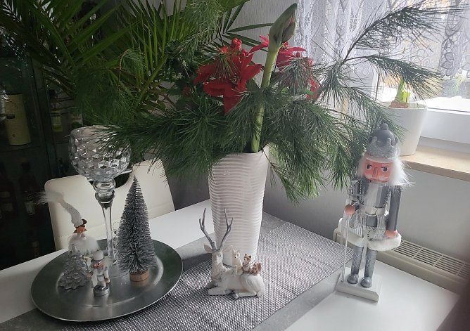 Tischdekoration: Silberwald (Foto: Simone Klein) Tischdekoration: Silberwald (Foto: Simone Klein)