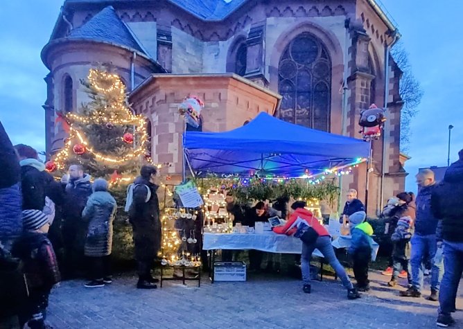 Arche Noah in Stockhausen feierte Weihnachten (Foto: Grit Szemendera) Arche Noah in Stockhausen feierte Weihnachten (Foto: Grit Szemendera)