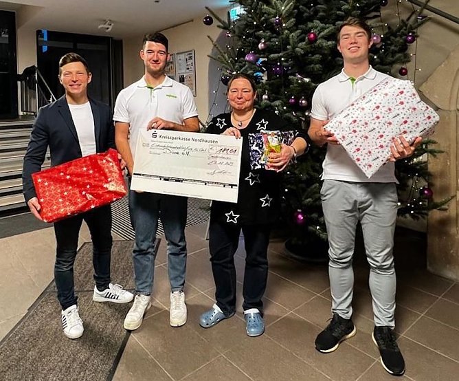 Azubi&acute;s der Wago GmbH & Co. KG und deren  Ausbilder  (Foto: Sandra Blunk)