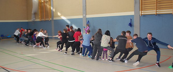 Familiensporttag in der Kindervilla in Bad Frankenhausen (Foto: Katrin Milde) Familiensporttag in der Kindervilla in Bad Frankenhausen (Foto: Katrin Milde)