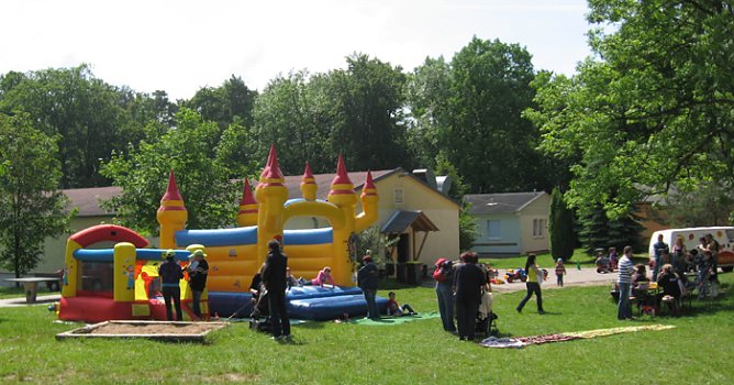 Vom Pfingstfest 2009 (Foto: Ferienpark Feuerkuppe) Vom Pfingstfest 2009 (Foto: Ferienpark Feuerkuppe)