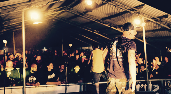 Schon zum sechsten Male gibt es am Wochenende in Buchholz reichlich Metal auf die Ohren beim BOOKWOOD FESTIVAL (Foto: privat)