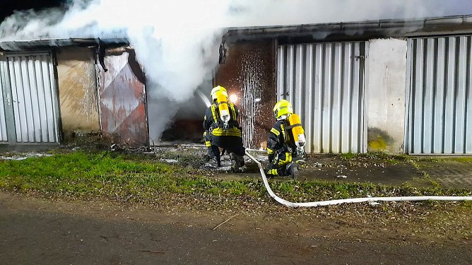 Garage in Bad Frankenhausen brannte aus (Foto: S. Dietzel) Garage in Bad Frankenhausen brannte aus (Foto: S. Dietzel)
