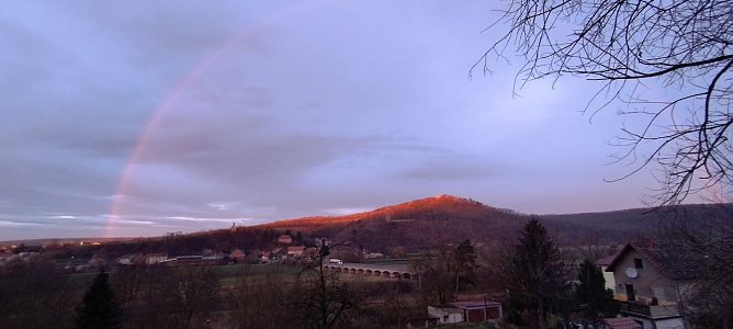 Regenbogen &uuml;ber Sachsenburg (Foto: G&uuml;nter Kluge)
