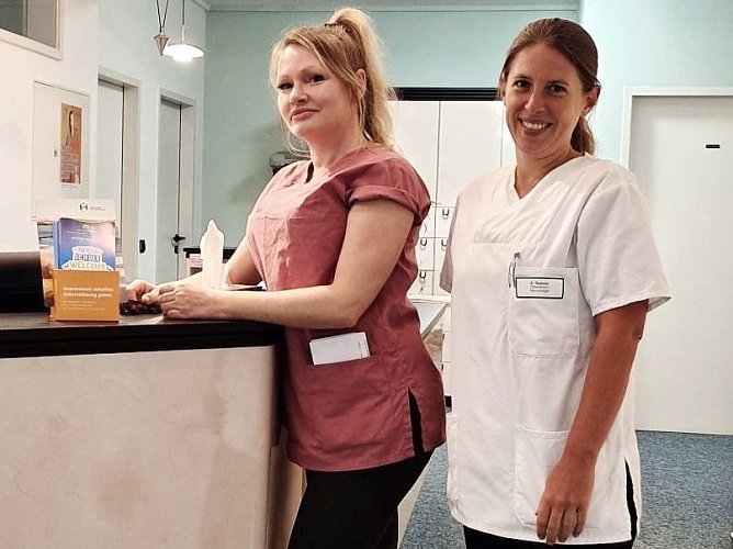 Dr. med. Katharina Askary und Dr. med. Stephanie Ramm&eacute; (Foto: SHK)