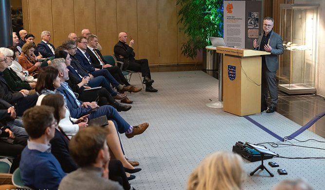 Auftaktveranstaltung zum Bauernkriegsjubiläum (Foto: TSK Yorck Macke) Auftaktveranstaltung zum Bauernkriegsjubiläum (Foto: TSK Yorck Macke)