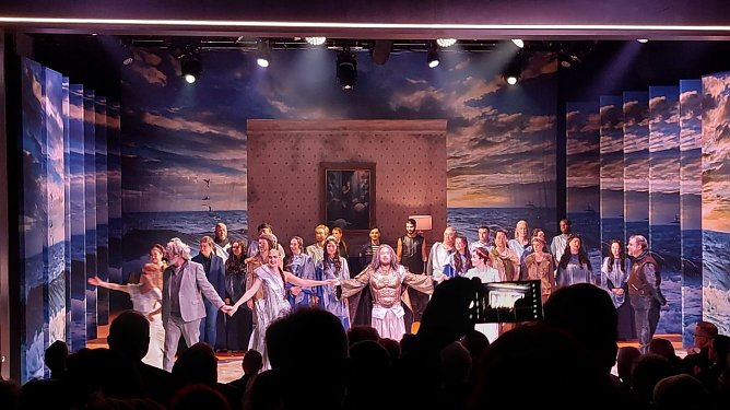 Viel Applaus f&uuml;r eine gelungene Inszenierung (Foto: S. Schr&ouml;der)