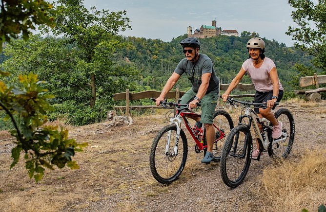 Radfahren in der Welterberegion (Foto: Tobias Kromke) Radfahren in der Welterberegion (Foto: Tobias Kromke)