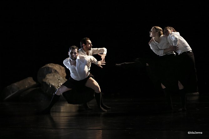 Szenenfoto aus "Metamorphosen" (Foto: &copy;zenna)