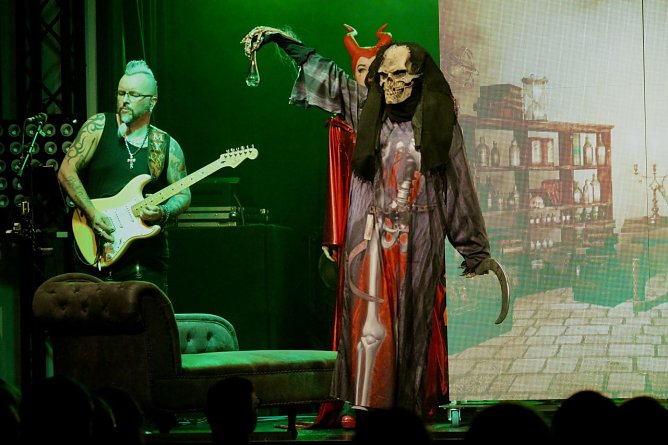 "FAUST'N'ROLL" (Tod - Archiv) (Foto: Eva Maria Wiegand)