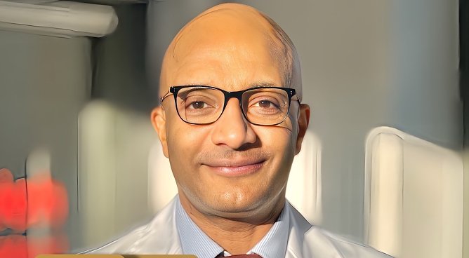 Hamo Kenawy Leiter der Schulter- und Ellenbogenchirurgie des KMG Klinikum Sondershausen (Foto: Hamo Kenawy)
