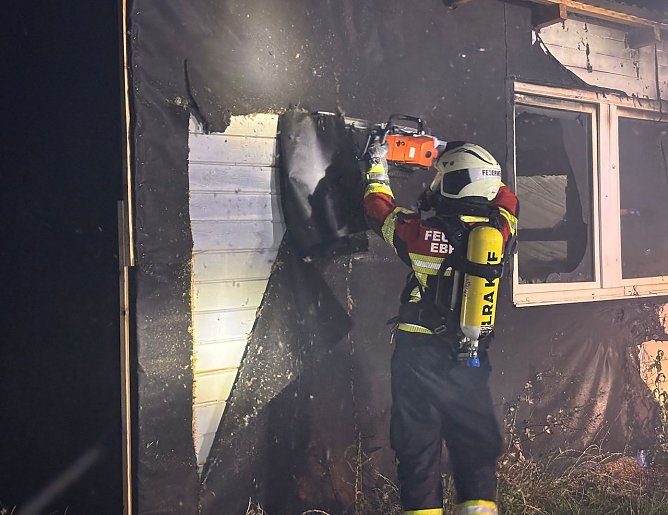 Brandstiftung an einer Laube in Allmenhausen (Foto: S.Dietzel)