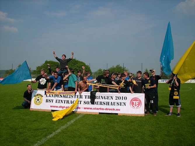 Landesmeister Eintracht Sondershausen (Foto: Karl-Heinz Herrmann) Landesmeister Eintracht Sondershausen (Foto: Karl-Heinz Herrmann)