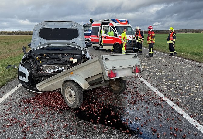 Unfall auf der B243 (Foto: S.Dietzel)