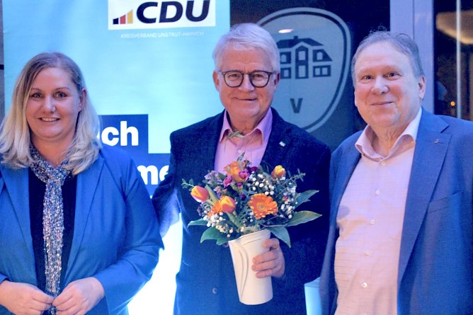 v.li.n.re. Jane Croll; Volker Pöhler; Ingo Winterberg (Foto: Eva Maria Wiegand) v.li.n.re. Jane Croll; Volker Pöhler; Ingo Winterberg (Foto: Eva Maria Wiegand)