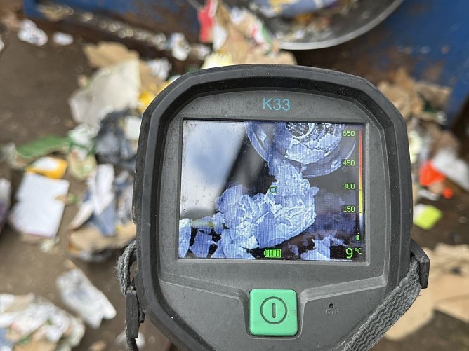 Feuerwehreinsatz an einer Papierpresse (Foto: S. Dietzel)