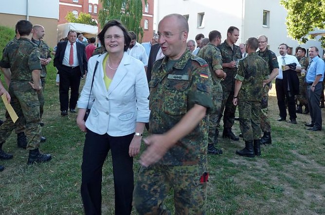Lieberknecht bei Bundeswehr (Foto: Karl-Heinz Herrmann)