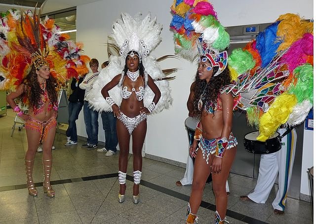 Karibische Nacht (Foto: Karl-Heinz Herrmann) Karibische Nacht (Foto: Karl-Heinz Herrmann)