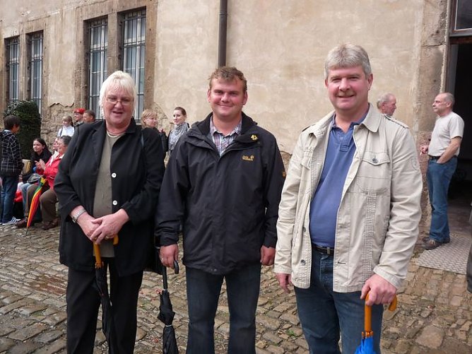 Platzkonzert im Schlosshof (Foto: Karl-Heinz Herrmann)