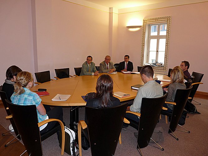 Start Azubis (Foto: Karl-Heinz Herrmann) Start Azubis (Foto: Karl-Heinz Herrmann)