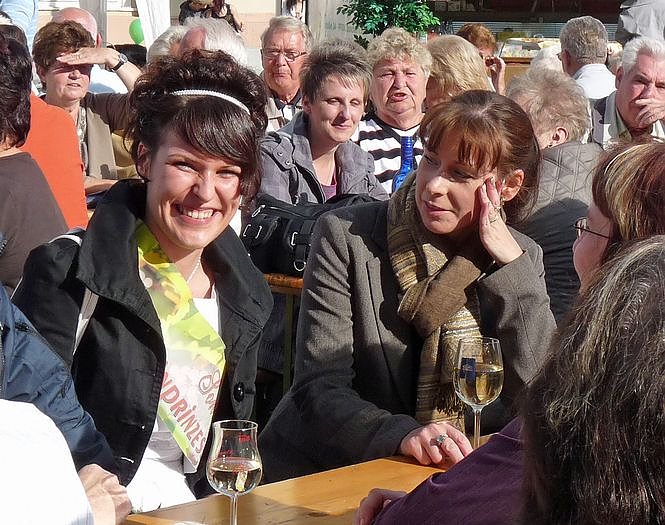 Weinfest am Nachmittag (Foto: Karl-Heinz Herrmann)