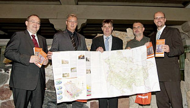 Geologischen Sehenswürdigkeiten (Foto: GeoPark Kyffhäuser) Geologischen Sehenswürdigkeiten (Foto: GeoPark Kyffhäuser)