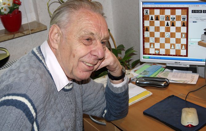 750 Jahre Knappschaft (Foto: Hans-Jürgen Schmidt) 750 Jahre Knappschaft (Foto: Hans-Jürgen Schmidt)