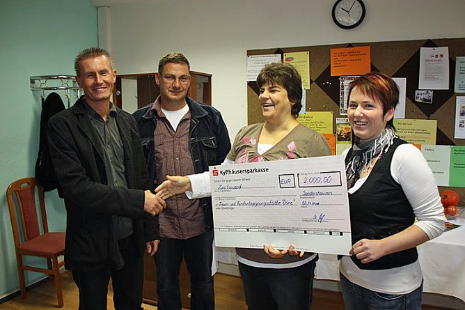 Spende vom Betriebsrat (Foto: Maxxomedia.PR)