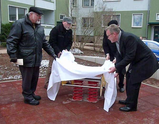 Quartier Am Schlosspark übergeben (Foto: Karl-Heinz Herrmann) Quartier Am Schlosspark übergeben (Foto: Karl-Heinz Herrmann)