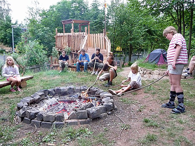 Abenteuerspielplatz Hasenholz (Foto: Stadtjugendring Sondershausen) Abenteuerspielplatz Hasenholz (Foto: Stadtjugendring Sondershausen)
