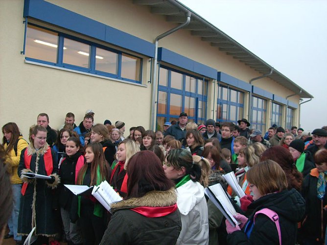 Richtfest Finneck-Stiftung Artern - Chor der Klosterschule (Foto: Karl-Heinz Herrmann) Richtfest Finneck-Stiftung Artern - Chor der Klosterschule (Foto: Karl-Heinz Herrmann)