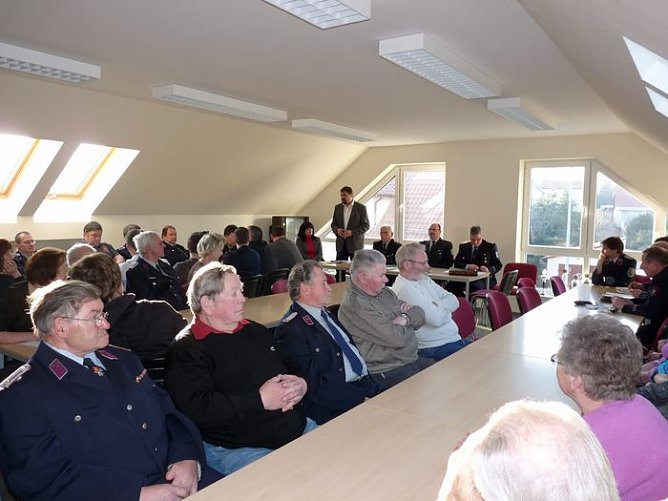 20 Jahre Feuerwehrverein Jecha (Foto: Karl-Heinz Herrmann) 20 Jahre Feuerwehrverein Jecha (Foto: Karl-Heinz Herrmann)