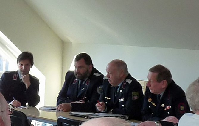 20 Jahre Feuerwehrverein Jecha (Foto: Karl-Heinz Herrmann) 20 Jahre Feuerwehrverein Jecha (Foto: Karl-Heinz Herrmann)