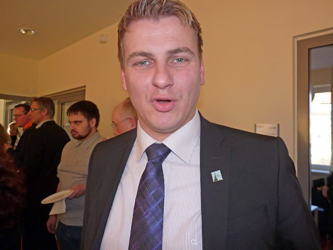 Plakette-Turm (Foto: Karl-Heinz Herrmann) Plakette-Turm (Foto: Karl-Heinz Herrmann)