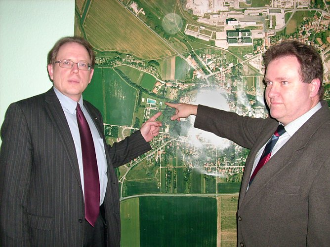 Landtagsabgeordneter Walter Pilger (link) und Bürgermeister Uwe Vogt (Foto: Karl-Heinz Herrmann) Landtagsabgeordneter Walter Pilger (link) und Bürgermeister Uwe Vogt (Foto: Karl-Heinz Herrmann)